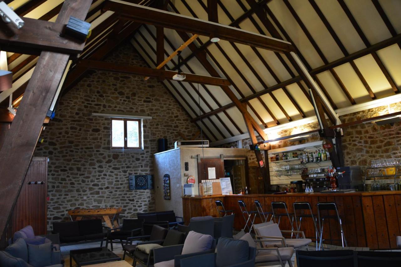 Domaine Des Etangs De Taysse Hotel Espagnac Bagian luar foto