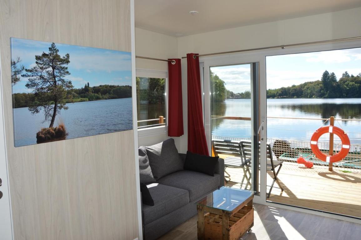 Domaine Des Etangs De Taysse Hotel Espagnac Bagian luar foto