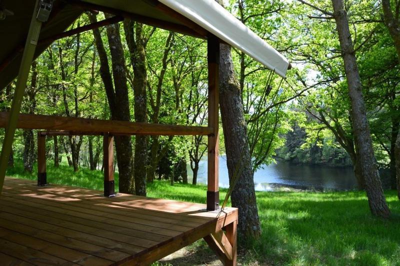Domaine Des Etangs De Taysse Hotel Espagnac Bagian luar foto