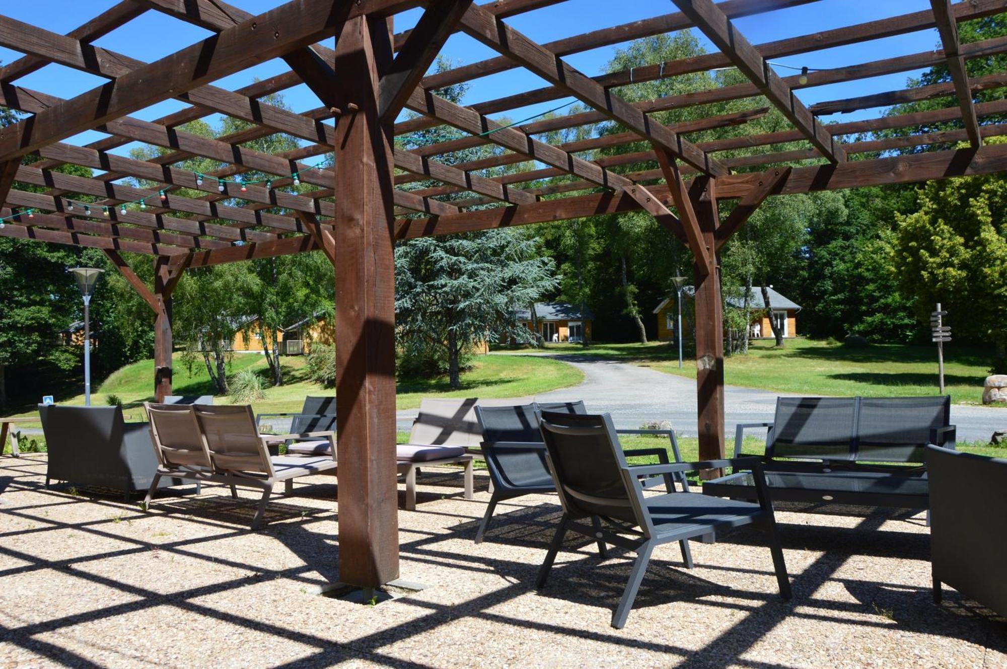 Domaine Des Etangs De Taysse Hotel Espagnac Bagian luar foto